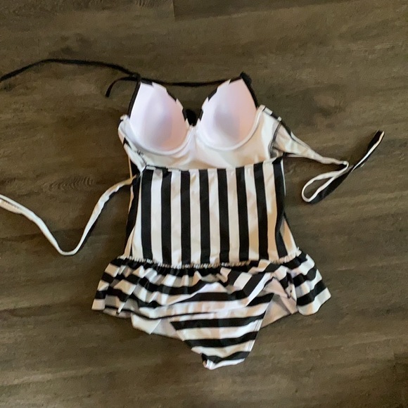 Size Large maternity bathing suit - Picture 2 of 3